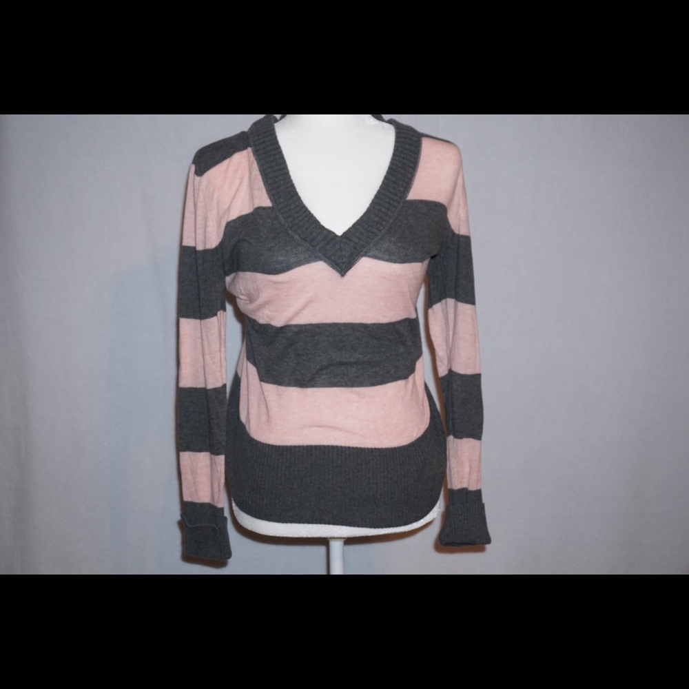 Aeropostale sweater, size L. Pink and Grey.
